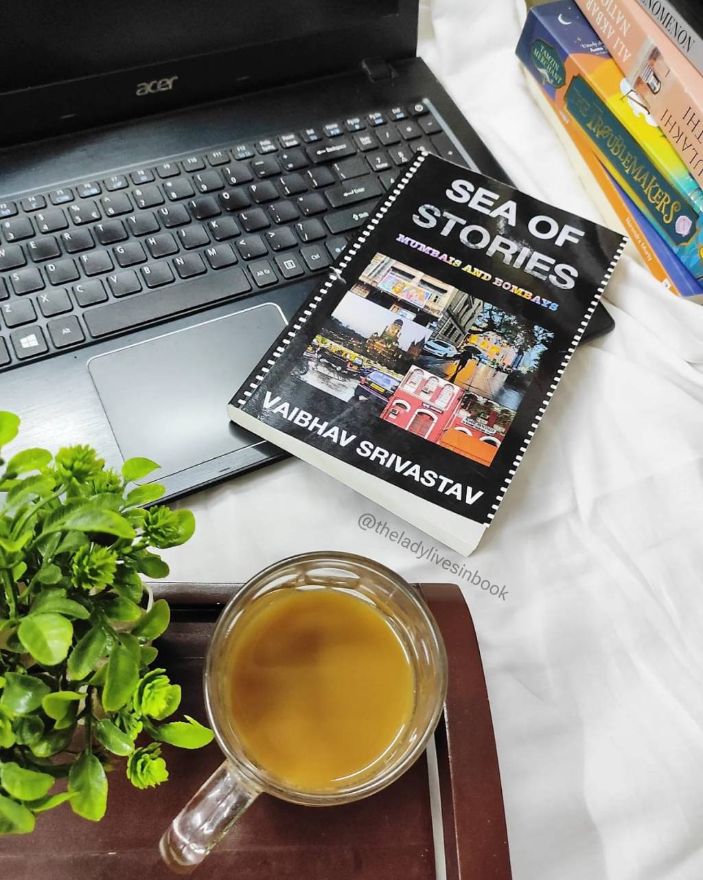 Sea Of Stories By Vaibhav Srivastav is surreal journey reflecting city life – Book Review